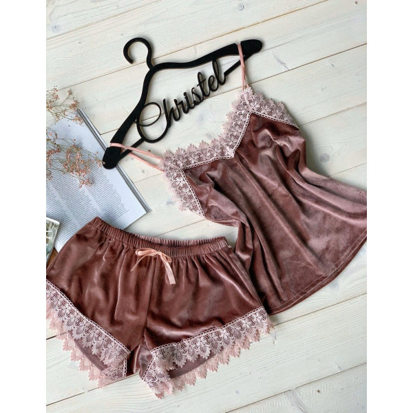 Бархатный  комплект  ( майка+шорты от Christel